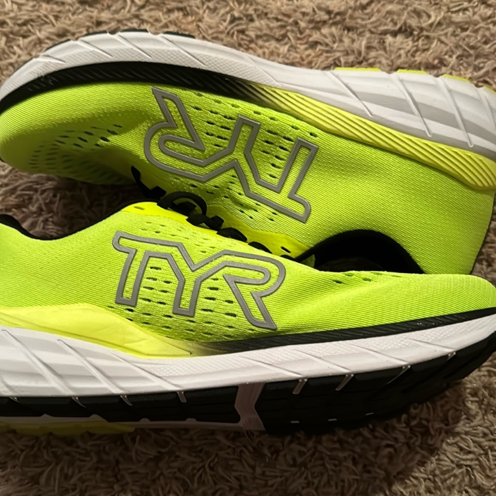 TYR Running Shoes